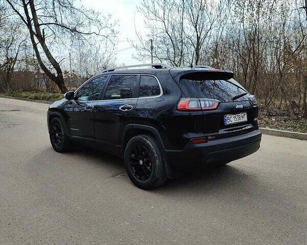 Чорний Джип Cherokee, об'ємом двигуна 2.4 л та пробігом 64 тис. км за 18000 $, фото 3 на Automoto.ua