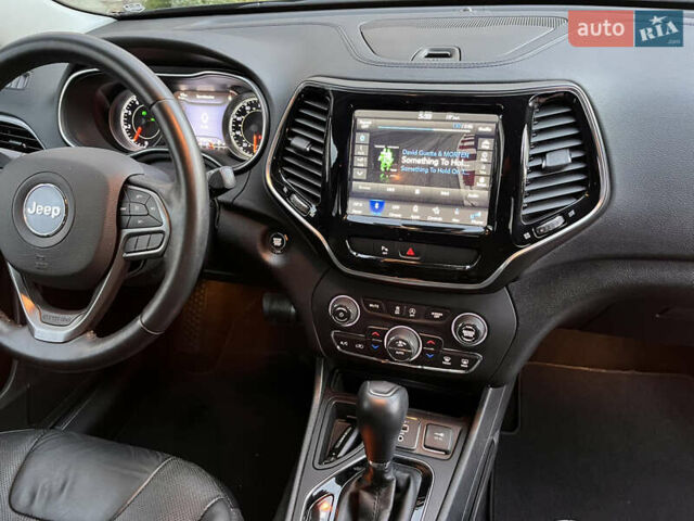 Чорний Джип Cherokee, об'ємом двигуна 2.36 л та пробігом 33 тис. км за 20500 $, фото 41 на Automoto.ua