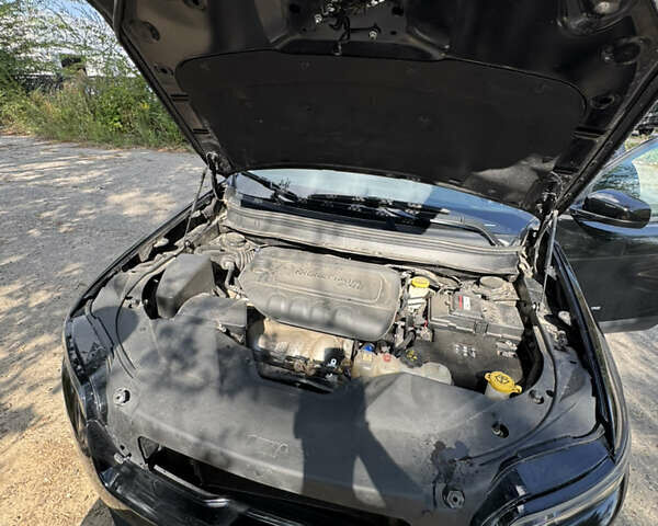 Чорний Джип Cherokee, об'ємом двигуна 2.36 л та пробігом 30 тис. км за 18000 $, фото 10 на Automoto.ua