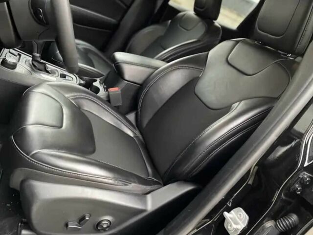 Джип Чероки 2019 в Киеве на Automoto.ua Черный Джип Чероки, объемом двигателя 2.4 л и пробегом 50 тыс. км за 13500 $, фото 13 на Automoto.ua