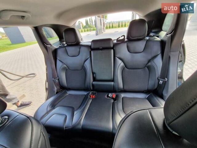 Чорний Джип Cherokee, об'ємом двигуна 2.4 л та пробігом 64 тис. км за 18000 $, фото 14 на Automoto.ua