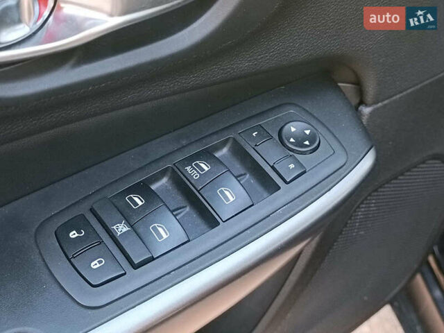 Черный Джип Чероки, объемом двигателя 2.4 л и пробегом 32 тыс. км за 17940 $, фото 20 на Automoto.ua