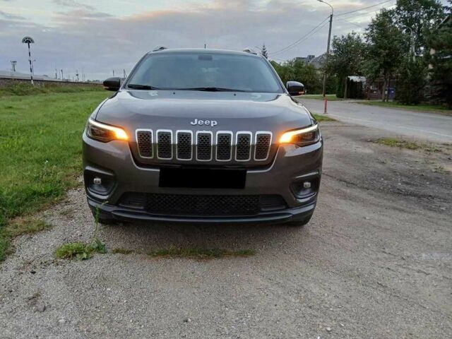 Черный Джип Чероки, объемом двигателя 0 л и пробегом 92 тыс. км за 10100 $, фото 2 на Automoto.ua