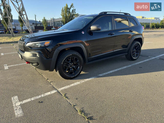 Чорний Джип Cherokee, об'ємом двигуна 1.99 л та пробігом 62 тис. км за 20000 $, фото 1 на Automoto.ua