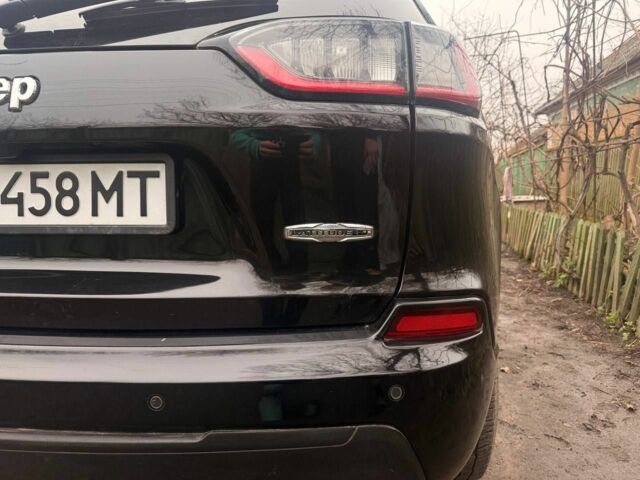 Черный Джип Чероки, объемом двигателя 2.4 л и пробегом 142 тыс. км за 15900 $, фото 8 на Automoto.ua