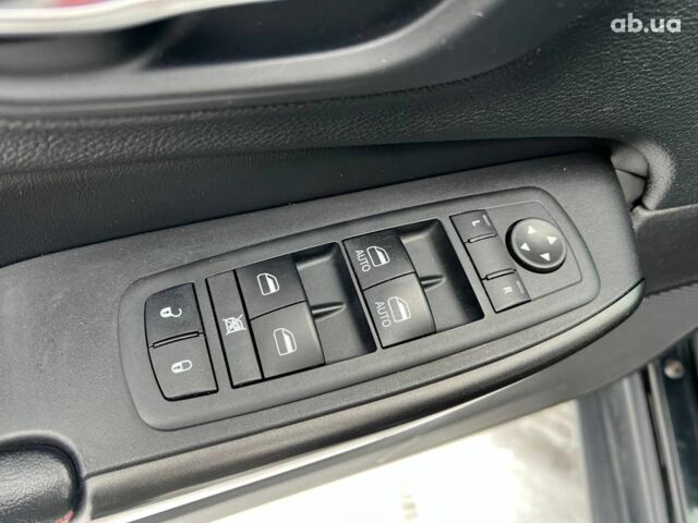 Черный Джип Чероки, объемом двигателя 3.2 л и пробегом 116 тыс. км за 22440 $, фото 15 на Automoto.ua