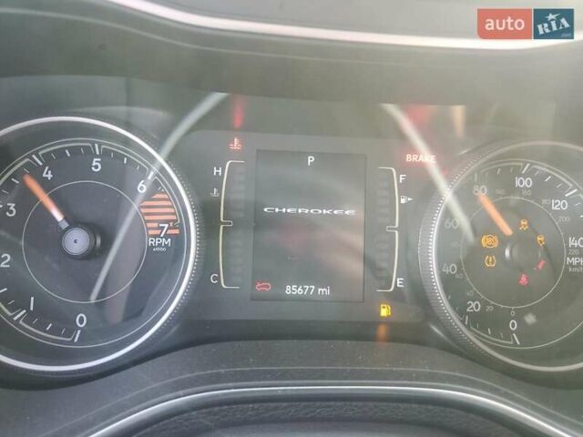 Черный Джип Чероки, объемом двигателя 2.36 л и пробегом 155 тыс. км за 2400 $, фото 8 на Automoto.ua