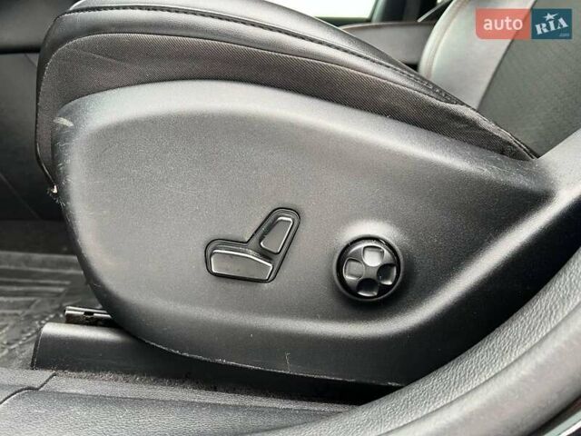 Чорний Джип Cherokee, об'ємом двигуна 3.2 л та пробігом 116 тис. км за 22440 $, фото 18 на Automoto.ua