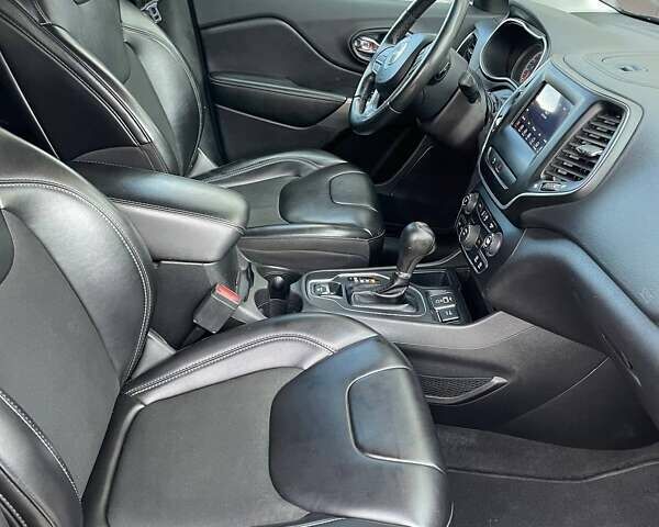 Чорний Джип Cherokee, об'ємом двигуна 2.36 л та пробігом 61 тис. км за 16800 $, фото 20 на Automoto.ua