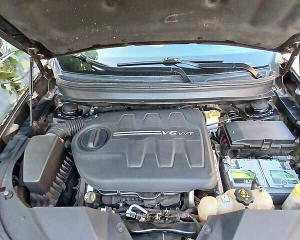 Чорний Джип Cherokee, об'ємом двигуна 3.24 л та пробігом 60 тис. км за 18500 $, фото 7 на Automoto.ua