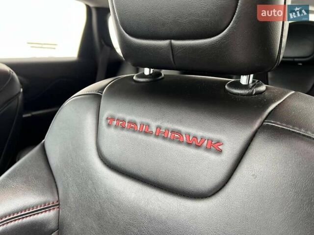 Чорний Джип Cherokee, об'ємом двигуна 3.2 л та пробігом 116 тис. км за 22440 $, фото 19 на Automoto.ua