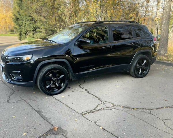 Черный Джип Чероки, объемом двигателя 2.36 л и пробегом 152 тыс. км за 15150 $, фото 1 на Automoto.ua