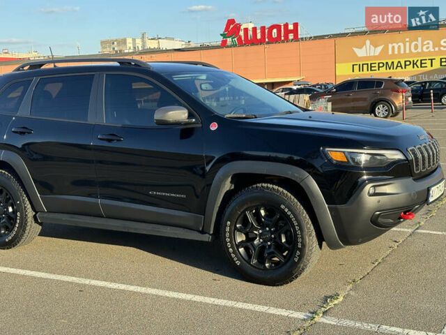 Чорний Джип Cherokee, об'ємом двигуна 1.99 л та пробігом 62 тис. км за 20000 $, фото 2 на Automoto.ua