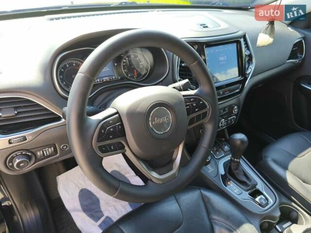 Чорний Джип Cherokee, об'ємом двигуна 3.24 л та пробігом 84 тис. км за 22000 $, фото 28 на Automoto.ua