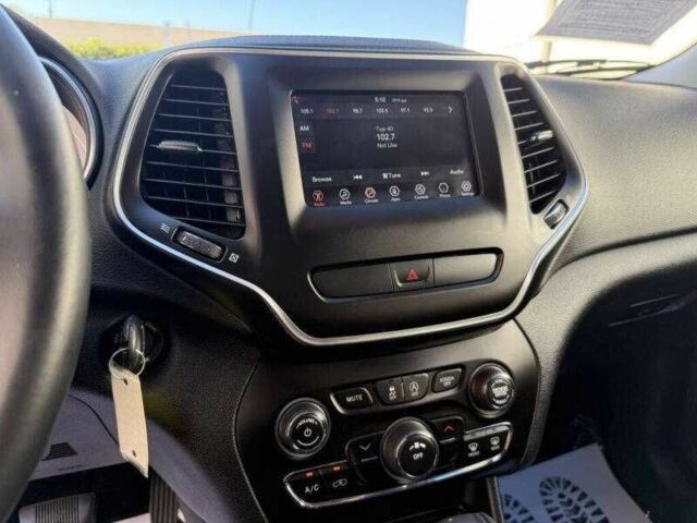 Чорний Джип Cherokee, об'ємом двигуна 2.4 л та пробігом 44 тис. км за 2700 $, фото 5 на Automoto.ua