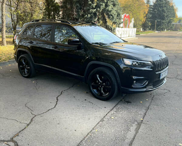 Черный Джип Чероки, объемом двигателя 2.36 л и пробегом 152 тыс. км за 15150 $, фото 2 на Automoto.ua