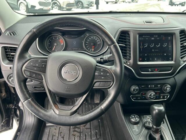 Черный Джип Чероки, объемом двигателя 3.2 л и пробегом 116 тыс. км за 22440 $, фото 22 на Automoto.ua