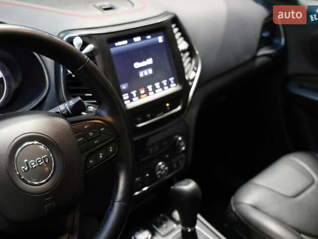 Черный Джип Чероки, объемом двигателя 2.36 л и пробегом 211 тыс. км за 21500 $, фото 32 на Automoto.ua