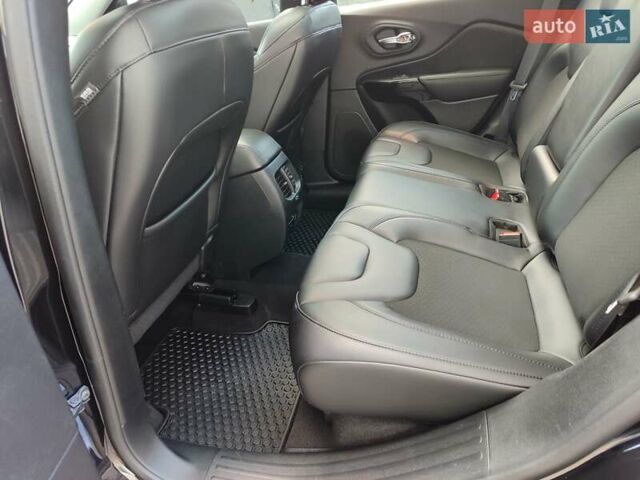 Чорний Джип Cherokee, об'ємом двигуна 2.36 л та пробігом 88 тис. км за 16800 $, фото 20 на Automoto.ua