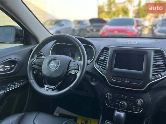 Чорний Джип Cherokee, об'ємом двигуна 2.36 л та пробігом 89 тис. км за 17300 $, фото 17 на Automoto.ua