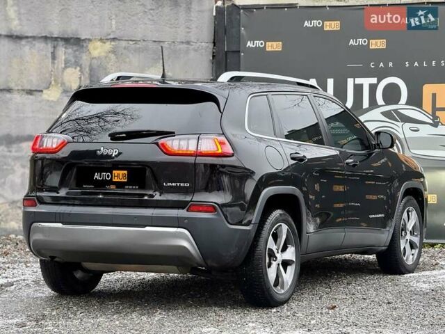 Черный Джип Чероки, объемом двигателя 2.36 л и пробегом 135 тыс. км за 16800 $, фото 6 на Automoto.ua