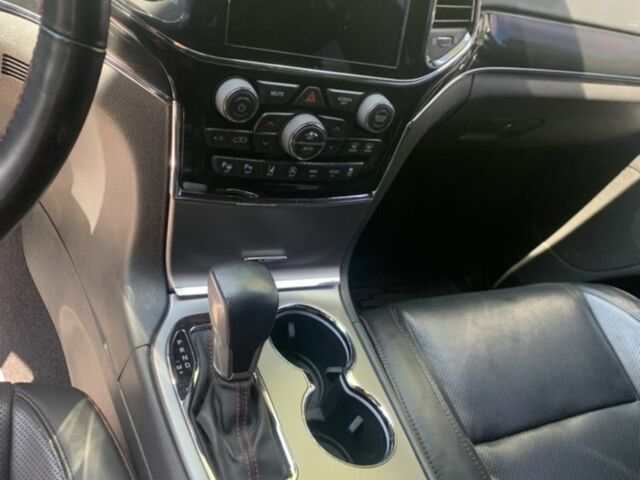 Черный Джип Чероки, объемом двигателя 3.6 л и пробегом 50 тыс. км за 30000 $, фото 18 на Automoto.ua