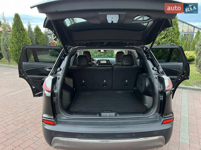 Чорний Джип Cherokee, об'ємом двигуна 2.36 л та пробігом 33 тис. км за 20500 $, фото 19 на Automoto.ua