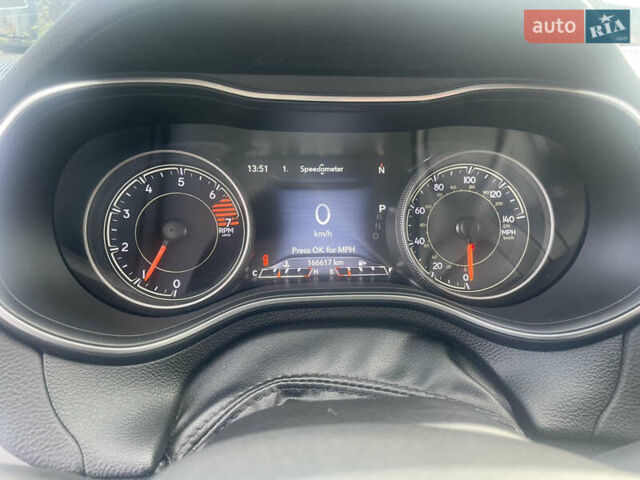 Черный Джип Чероки, объемом двигателя 2.36 л и пробегом 166 тыс. км за 16000 $, фото 17 на Automoto.ua