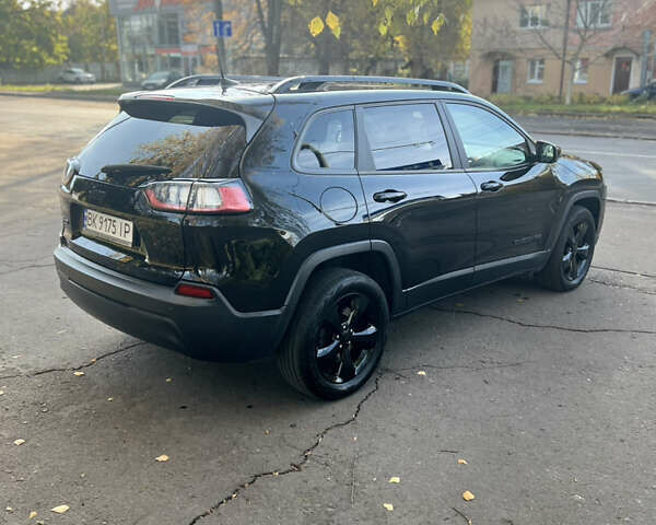 Черный Джип Чероки, объемом двигателя 2.36 л и пробегом 152 тыс. км за 15150 $, фото 12 на Automoto.ua