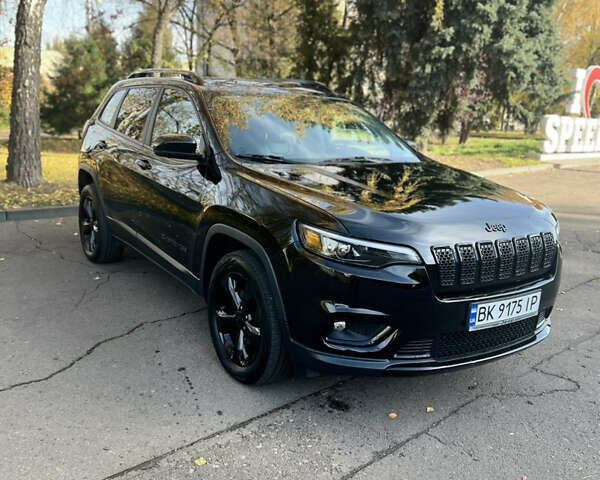 Черный Джип Чероки, объемом двигателя 2.36 л и пробегом 152 тыс. км за 15150 $, фото 4 на Automoto.ua