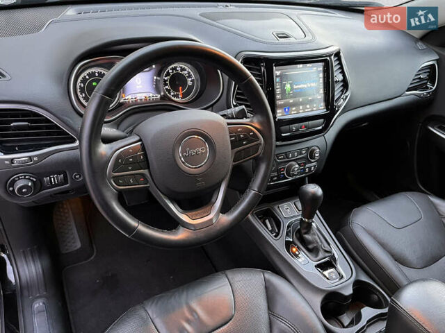 Чорний Джип Cherokee, об'ємом двигуна 2.36 л та пробігом 33 тис. км за 20500 $, фото 50 на Automoto.ua