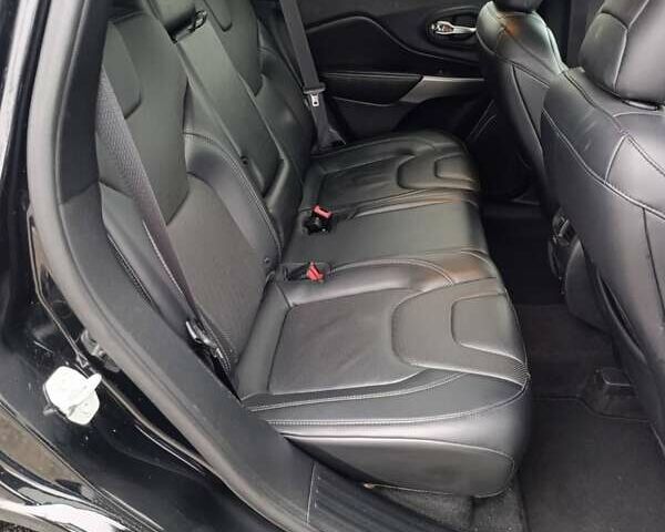 Чорний Джип Cherokee, об'ємом двигуна 2 л та пробігом 93 тис. км за 17300 $, фото 28 на Automoto.ua