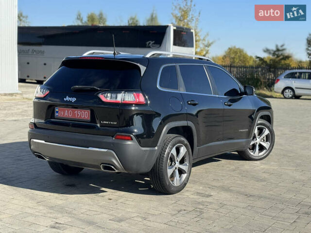 Чорний Джип Cherokee, об'ємом двигуна 3.24 л та пробігом 127 тис. км за 16500 $, фото 2 на Automoto.ua