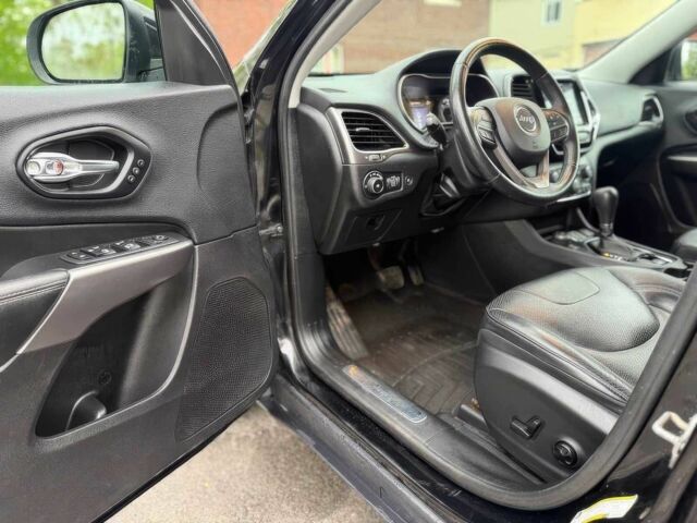 Чорний Джип Cherokee, об'ємом двигуна 3.2 л та пробігом 47 тис. км за 12100 $, фото 8 на Automoto.ua