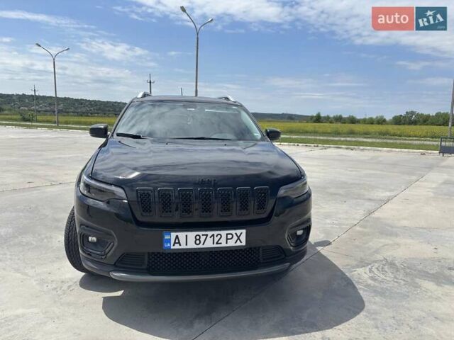 Чорний Джип Cherokee, об'ємом двигуна 3.24 л та пробігом 171 тис. км за 21000 $, фото 1 на Automoto.ua