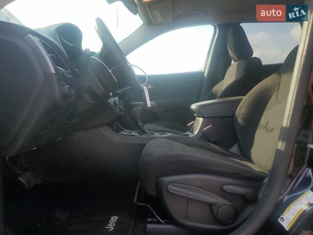 Черный Джип Чероки, объемом двигателя 2.36 л и пробегом 155 тыс. км за 2400 $, фото 6 на Automoto.ua