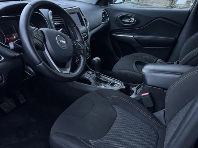 Черный Джип Чероки, объемом двигателя 2.4 л и пробегом 223 тыс. км за 13900 $, фото 19 на Automoto.ua