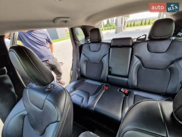 Чорний Джип Cherokee, об'ємом двигуна 2.4 л та пробігом 64 тис. км за 18000 $, фото 13 на Automoto.ua