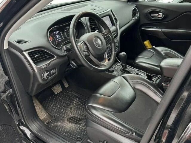 Чорний Джип Cherokee, об'ємом двигуна 2.4 л та пробігом 110 тис. км за 10800 $, фото 6 на Automoto.ua