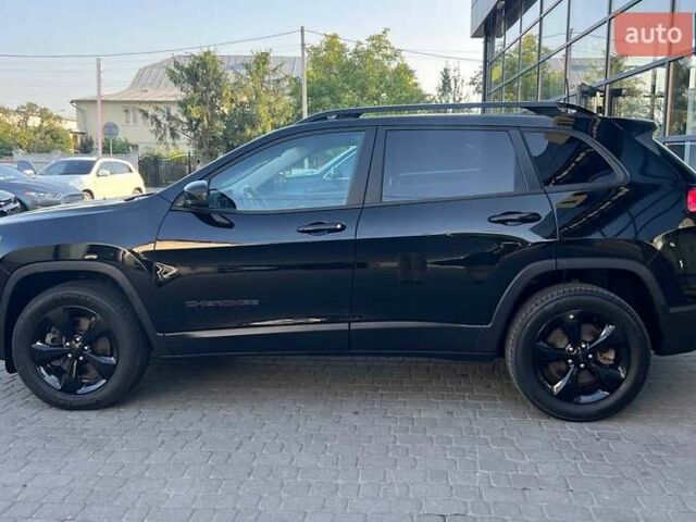 Чорний Джип Cherokee, об'ємом двигуна 2.36 л та пробігом 89 тис. км за 17300 $, фото 3 на Automoto.ua