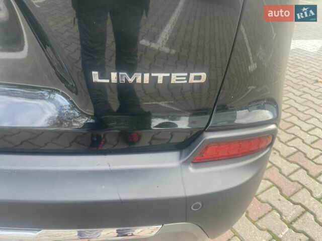 Черный Джип Чероки, объемом двигателя 2.36 л и пробегом 166 тыс. км за 16000 $, фото 34 на Automoto.ua