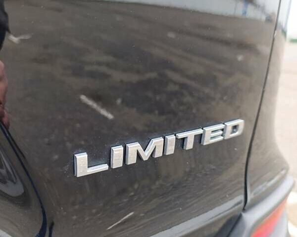 Чорний Джип Cherokee, об'ємом двигуна 2 л та пробігом 93 тис. км за 17300 $, фото 7 на Automoto.ua