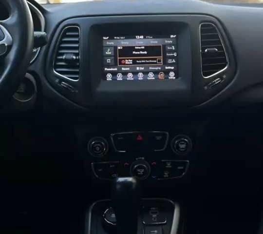 Чорний Джип Cherokee, об'ємом двигуна 2.4 л та пробігом 95 тис. км за 14700 $, фото 11 на Automoto.ua