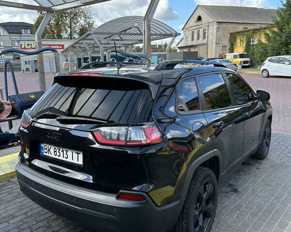 Чорний Джип Cherokee, об'ємом двигуна 2.36 л та пробігом 108 тис. км за 18000 $, фото 7 на Automoto.ua