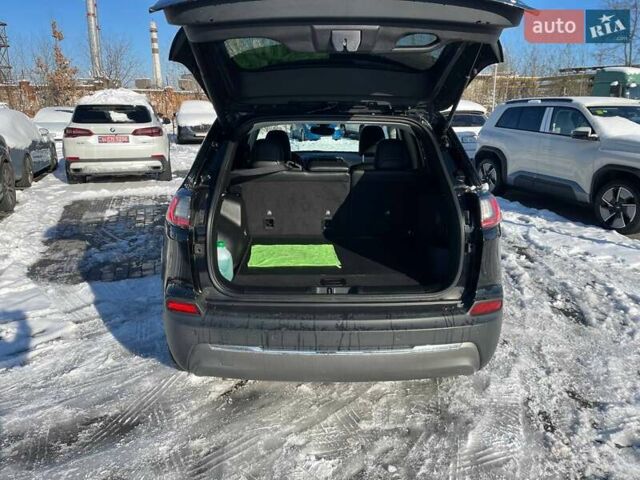 Чорний Джип Cherokee, об'ємом двигуна 2.36 л та пробігом 34 тис. км за 18000 $, фото 29 на Automoto.ua