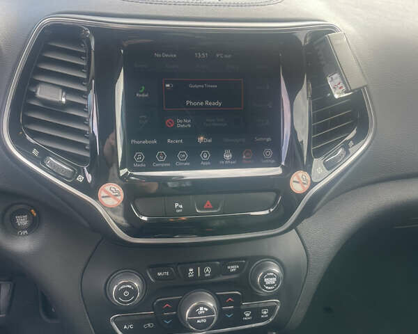 Черный Джип Чероки, объемом двигателя 2.36 л и пробегом 166 тыс. км за 16000 $, фото 15 на Automoto.ua