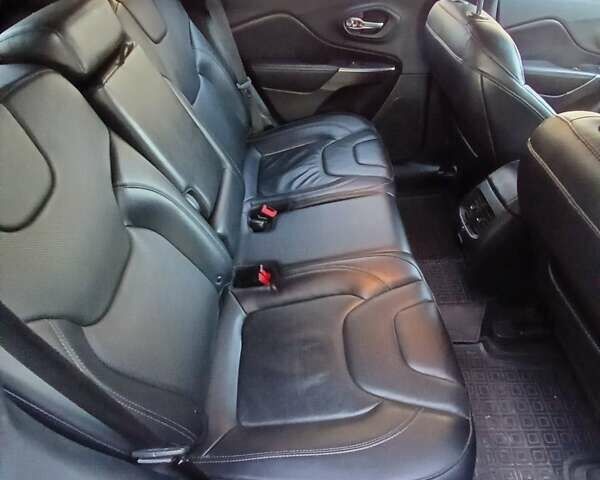 Чорний Джип Cherokee, об'ємом двигуна 3.24 л та пробігом 60 тис. км за 18500 $, фото 12 на Automoto.ua
