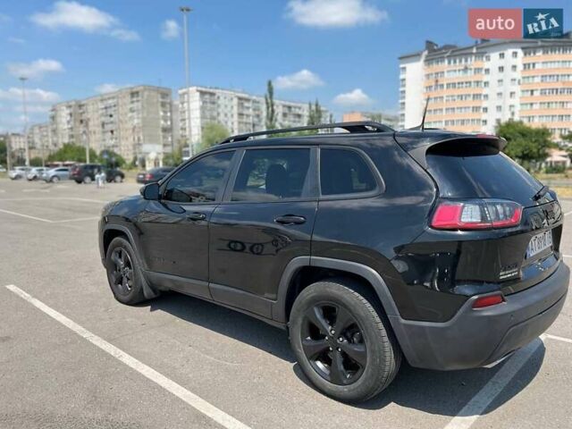 Чорний Джип Cherokee, об'ємом двигуна 3.24 л та пробігом 195 тис. км за 14900 $, фото 3 на Automoto.ua