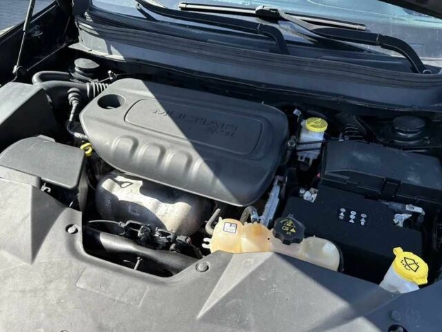 Черный Джип Чероки, объемом двигателя 2.4 л и пробегом 117 тыс. км за 11000 $, фото 6 на Automoto.ua