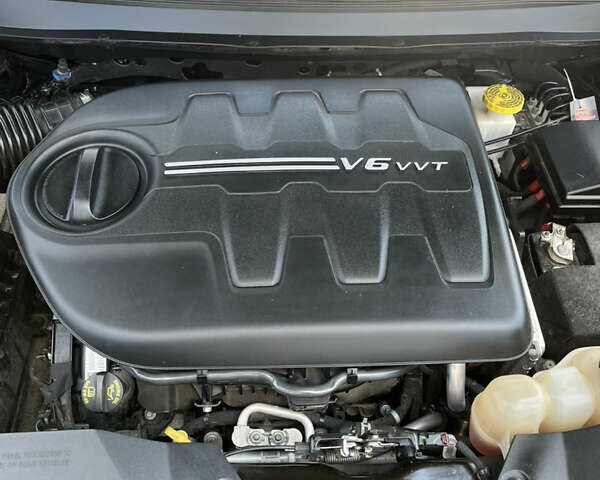 Чорний Джип Cherokee, об'ємом двигуна 3.24 л та пробігом 195 тис. км за 14900 $, фото 26 на Automoto.ua